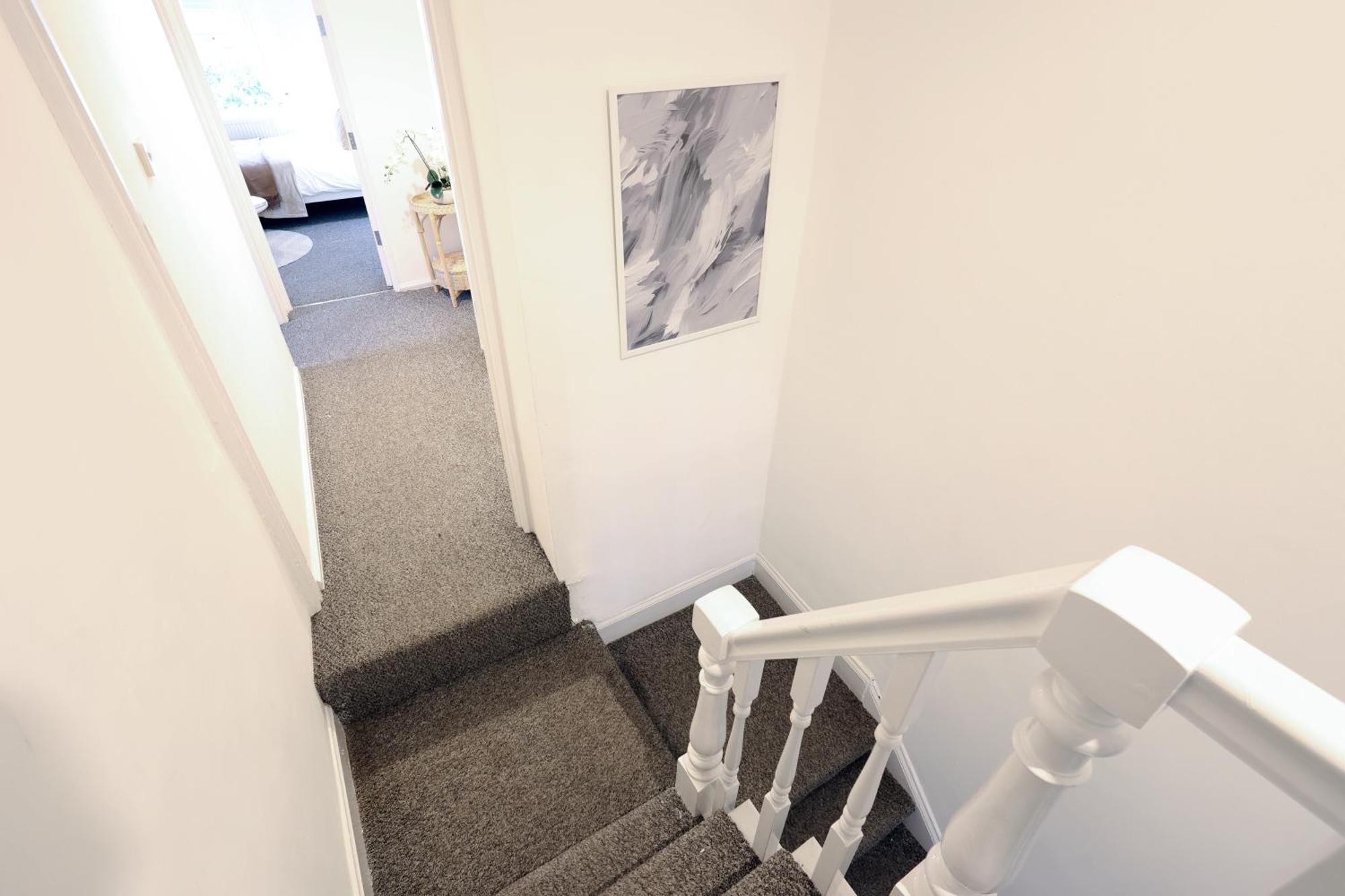 Cardiff City Guesthouse, Central Rooms, Fast Wi-Fi, On-Street Parking Exterior foto