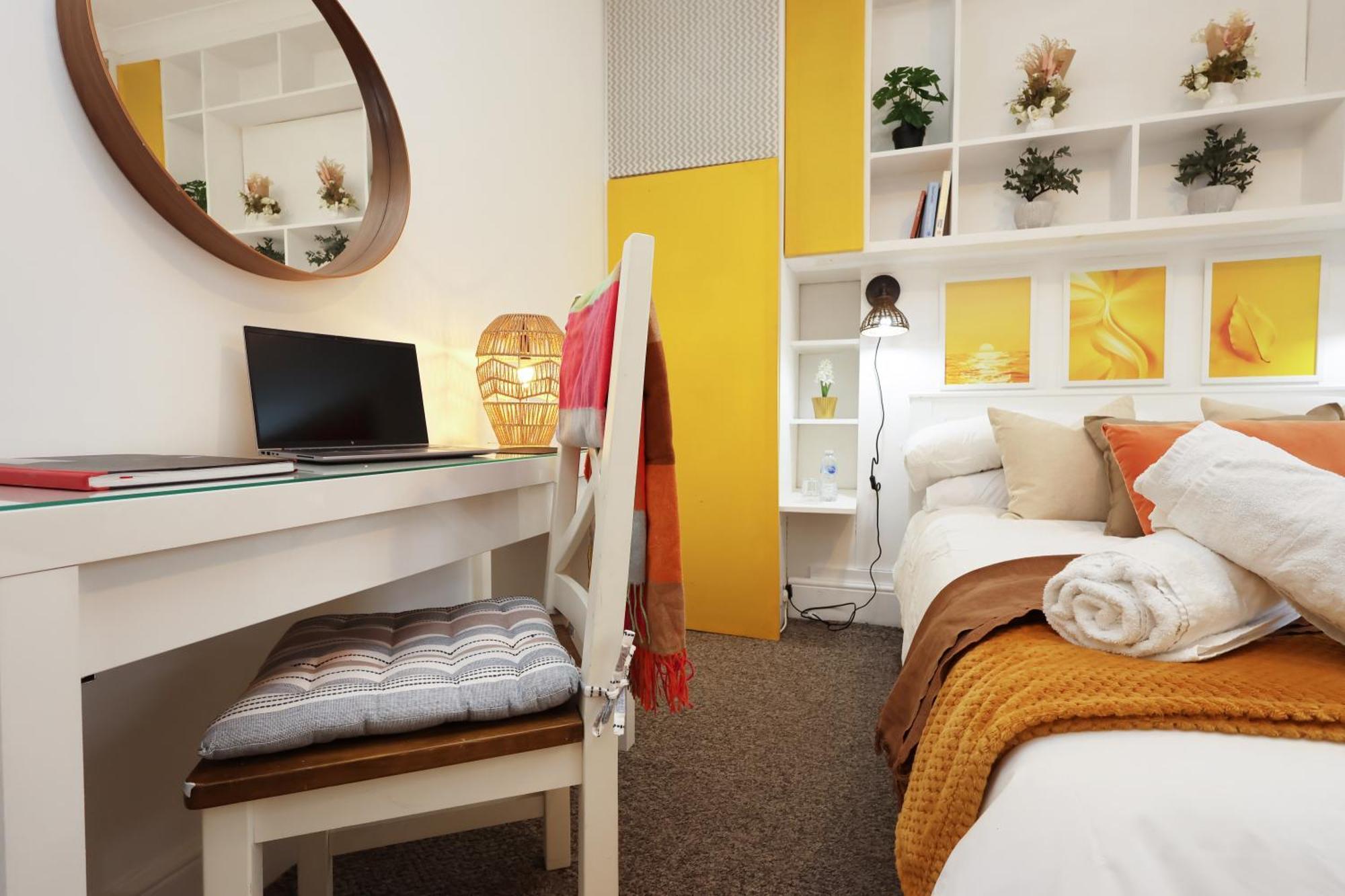Cardiff City Guesthouse, Central Rooms, Fast Wi-Fi, On-Street Parking Exterior foto